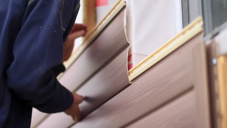 How To Choose The Right Materials for Your Siding Installation in 'Clemson University, SC